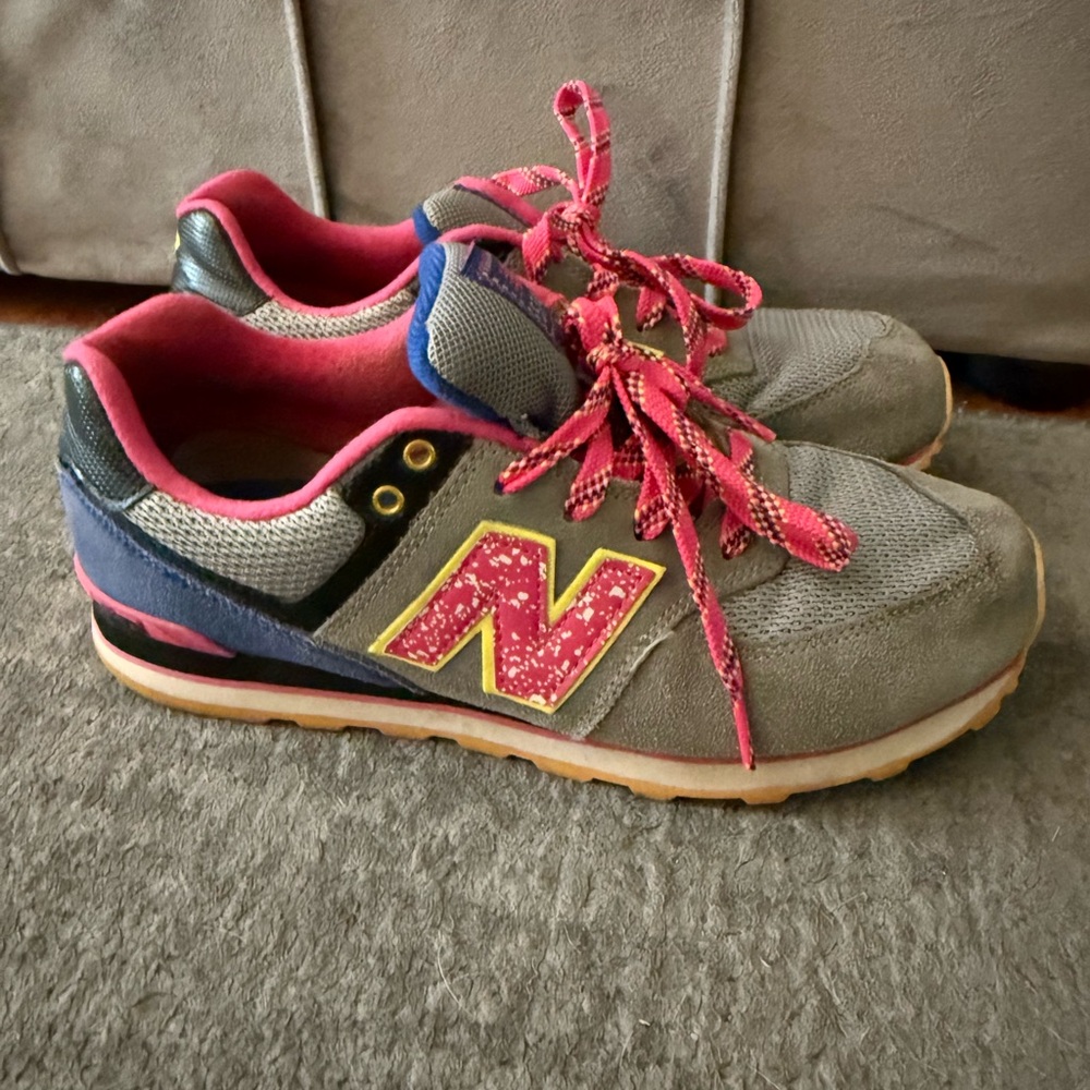 New Balance Gray and Pink Sneakers with Yellow Accents
